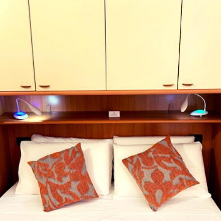 Gardalakeapartment A シルミオーネ エクステリア 写真
